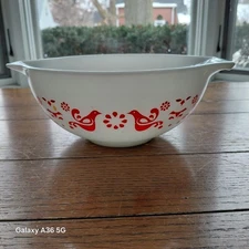 Vintage Pyrex #443/2.5qt “Friendship Birds” Princess Bowl READ