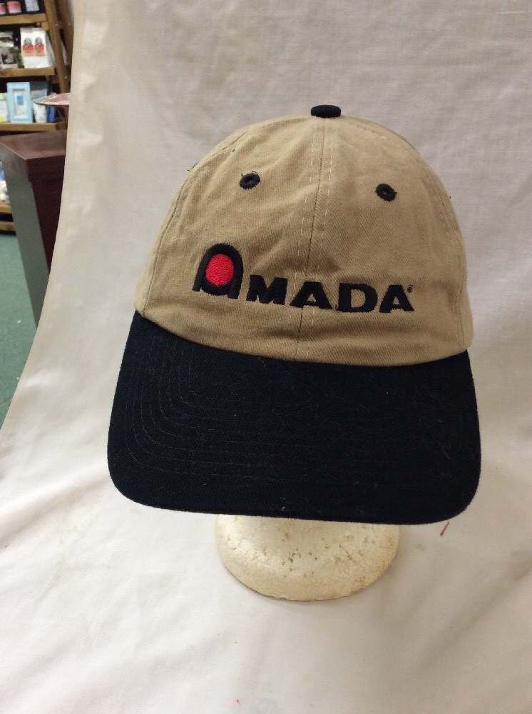 Trucker hat baseball cap MADA retro vintage snapback