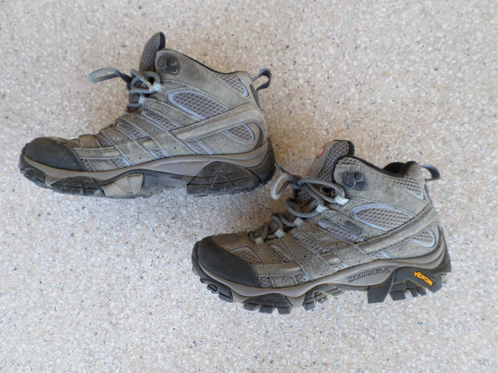 merrell moab 2 mid granite waterproof vibram hiking boots