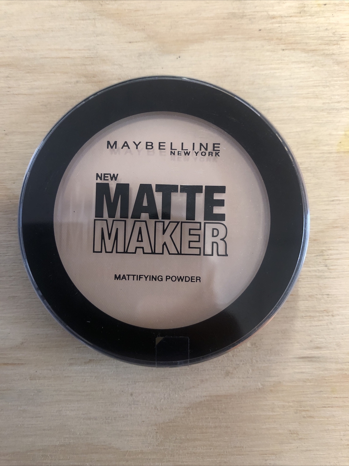 Maybelline Matte Maker 20 Nude Beige Mattifying Powder  16g