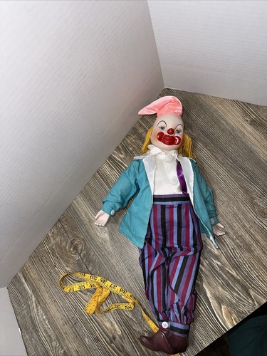 Vintage 20”Porcelain Clown Doll Porcelain Face, Hands, Feet With Shoes Dressed - Picture 8 of 8