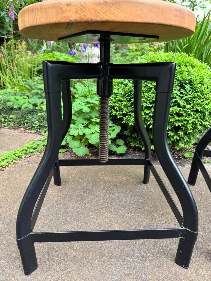 Replica Turner Industrial style - height adjustable pair of stools - image 3 of 4