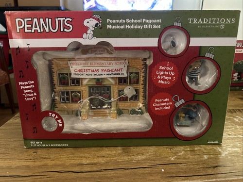 Peanuts Department 56 School Pageant Musical Holiday Gift Set Charlie Brown