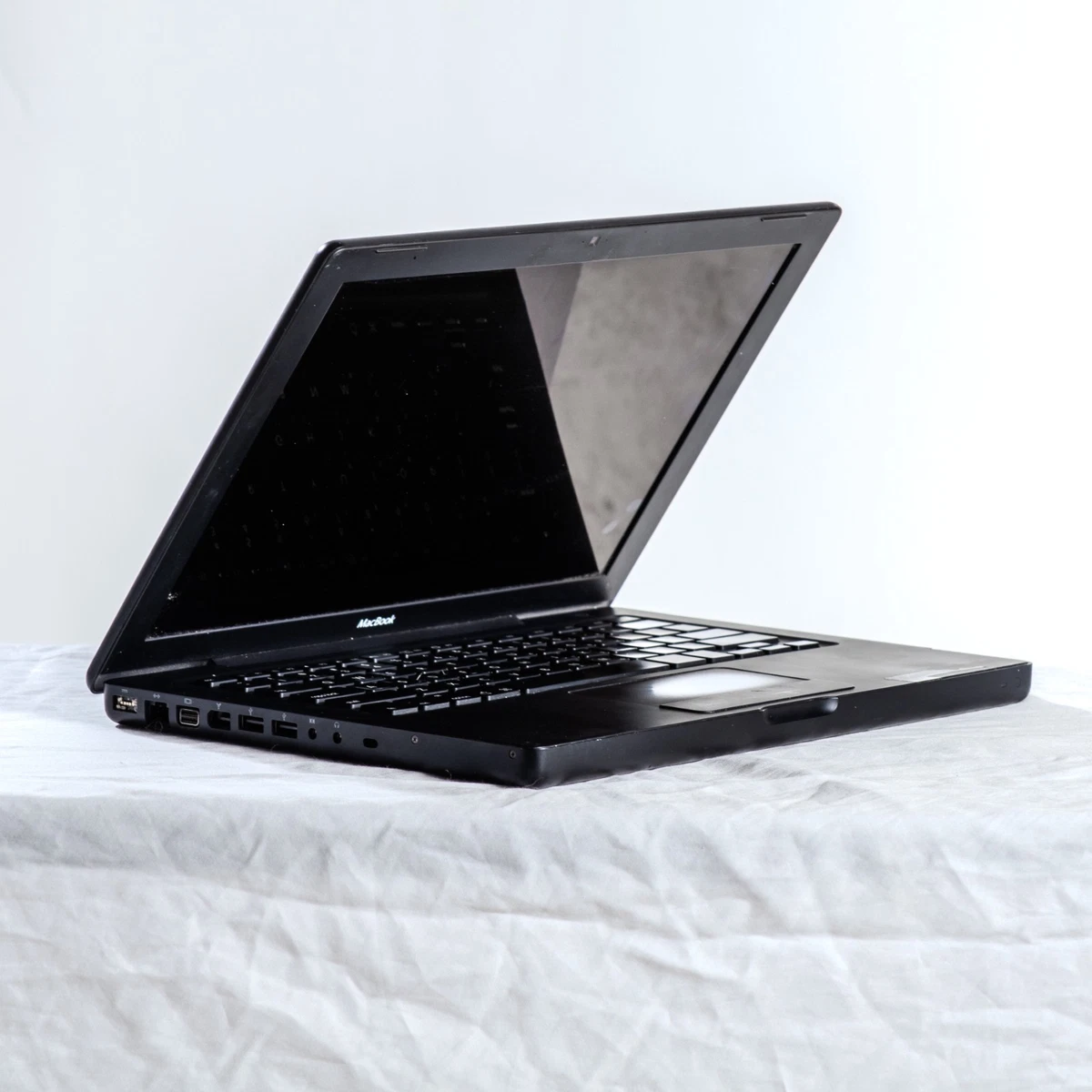 黒 (A1181) 2007 Mid Black 【箱付き】MacBook 箱付き】MacBook Black MacBook Apple 2007 黒 (A1181) 2007 Mid Black MacBook本体