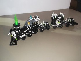 LEGO MONSTER FIGHTERS THE GHOST TRAIN GLOW IN THE DARK SET #9467 FROM 2012