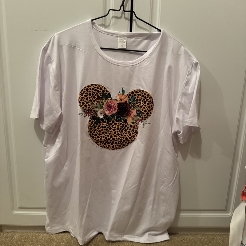 Ladies white T-shirt extra large with leopard mouse ears and flowers
