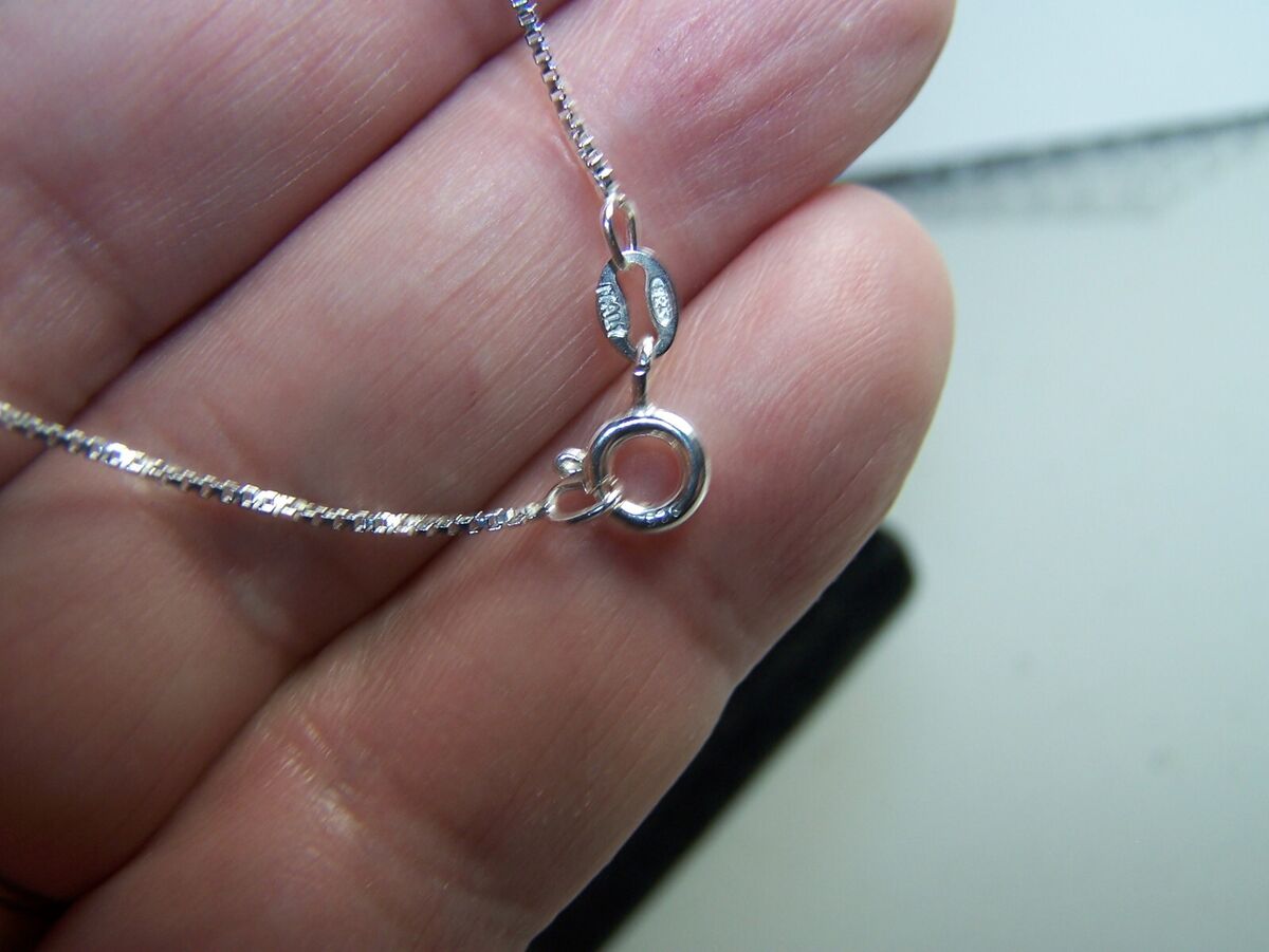 KAY JEWELER JANE SEYMOUR 29 BLUE & WHITE DIAMOND WAVE KAY JEWELER JANE SEYMOUR 29 BLUE & WHITE DIAMOND WAVE