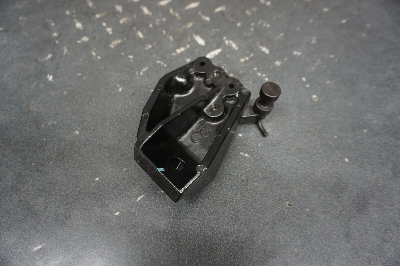 1999-2005 Yamaha OEM Rear Upper Bracket Mount Freshwater WaveRunner GP 800