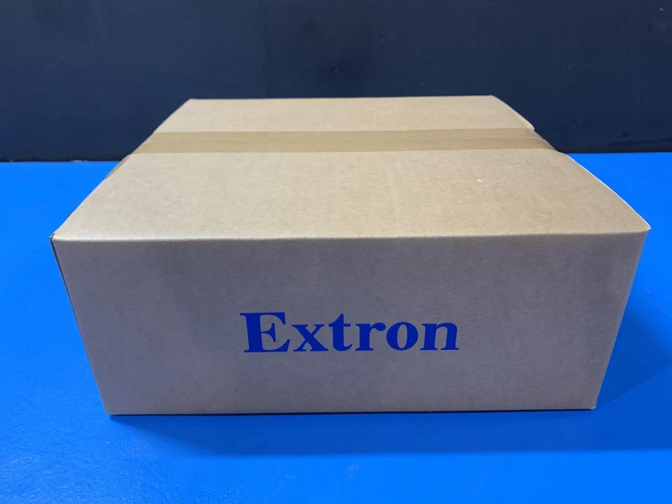 Extron SW4 HD 4K PLUS Four Input 4K/60 HDMI Switcher 60-1604-01 - Image 3 of 4