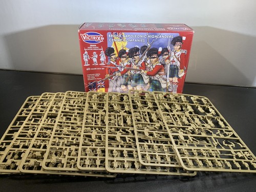 New 60 Figure Victrix British Napoleonic Highlanders Centre Companies 28mm Figs - Picture 7 of 9
