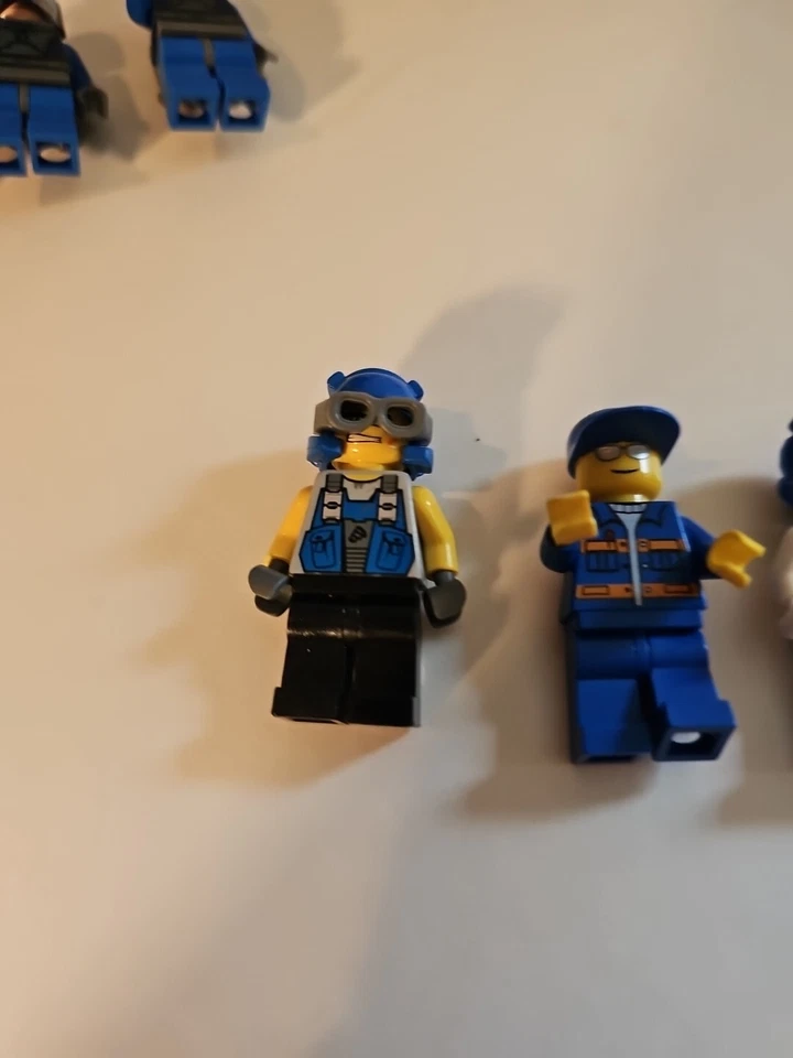 LEGO MINIFIGURA COSTA GUARDIA CIUDAD TRIPULACIÓN AURICULARES LOTE DE 6 TRABAJADORES CON SOMBREROS Foto 4 de 4