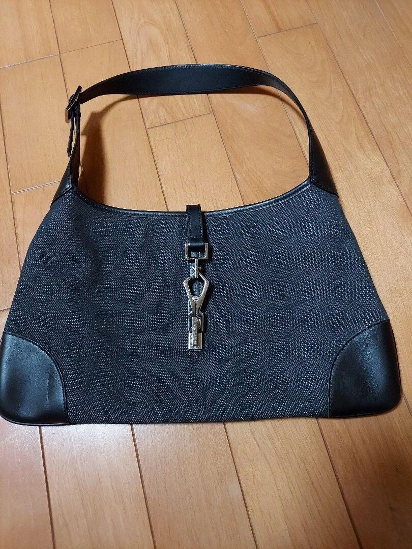 Gucci 90s Bag 