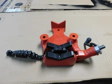 Ridgid BC810 Pipe Vise, Chain Clamp, Bench Mount, 1/2" - 8"