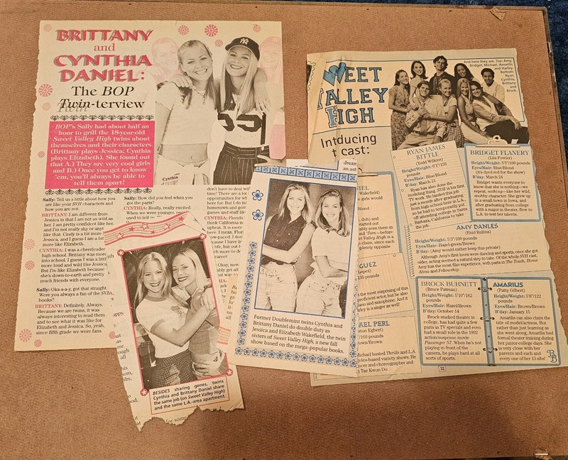 LARGE LOT OF 50+ LOOSE PAGES FROM VINTAGE 90S TEEN IDOL MAGAZINES BOP BB 16 ETC