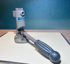 Vintage Lachmiller Priming Tool– Cast Iron Single Stage Bench Tool USA