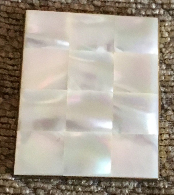 Vintage Elgin American beauty  mother of pearl  compact