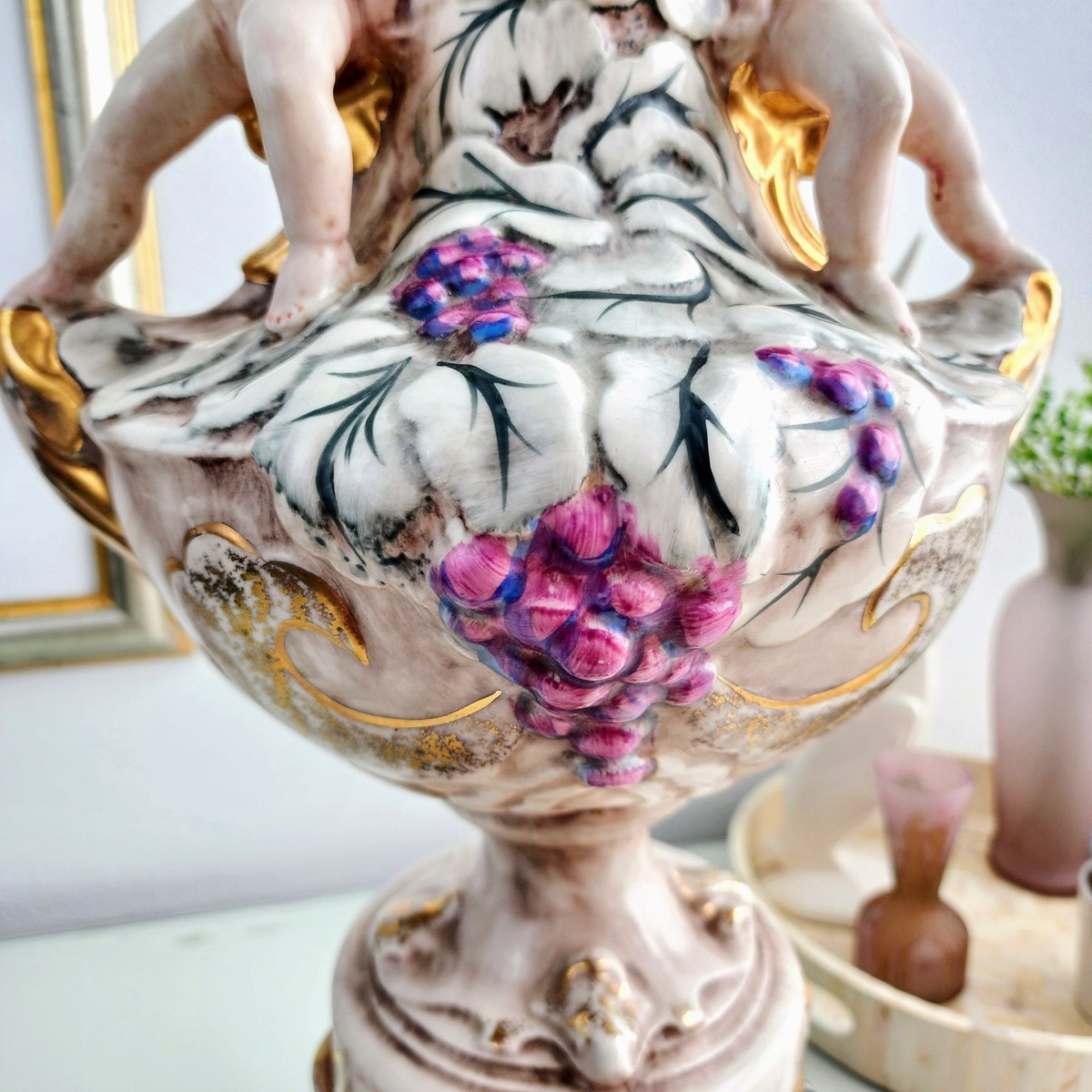 Vintage Italian Capodimonte Porcelain Lamp Hand Painted Cherubs