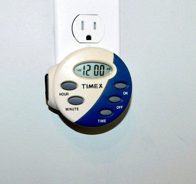 Timex Model # 12/874 Electronic Lamp Timer 600 Watt Digital LCD Display Easy Set