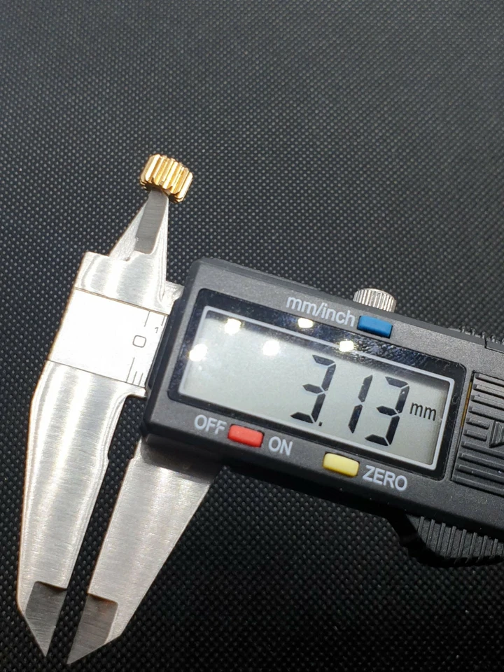 1x Zahnrad Ritzel Für Funk Antrieb Auto RC Loch 3.13 mm L:7.95 mm B:5mm 14 Zähne - Bild 2 von 4