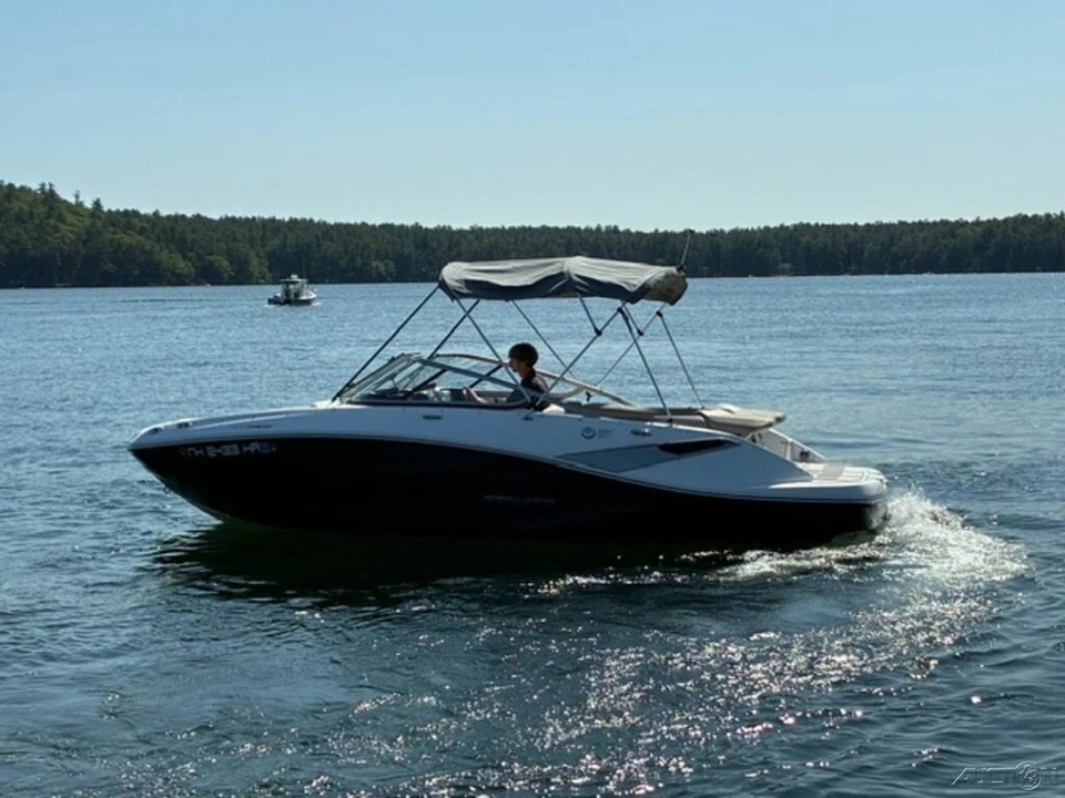 2010 Sea-Doo 210 Challenger Used - Image 4 of 4