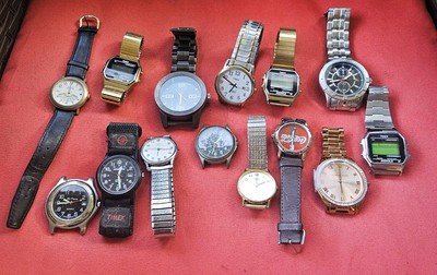 LOT OF WATCHES, AS IS, some vintage Watches Vintage, Lot Watches, More Than 70 Pieces of  main image 3