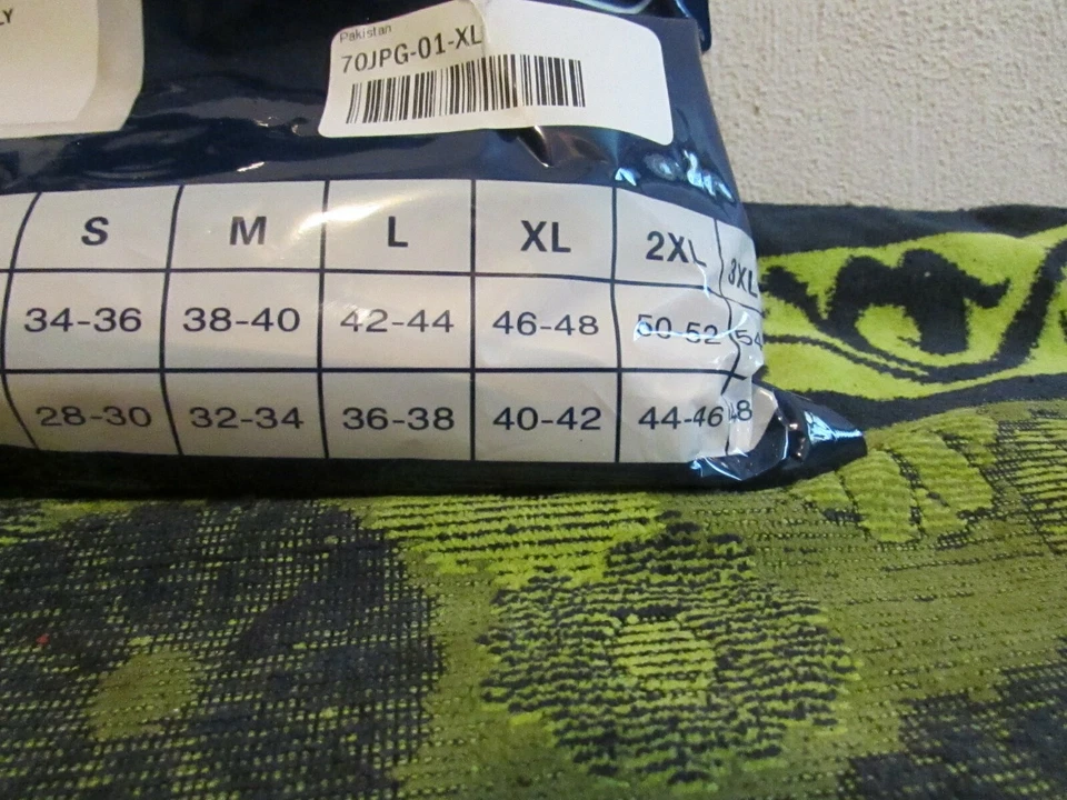 New Men's Smith's 2-Piece Thermal Base Layer Set. Sleep, Lounge Set. Size M - Image 3 of 4