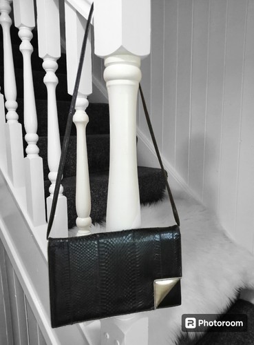 Vintage Toscana Cobra Envelope Shoulder Bag Black Silver Snake 1980's Italy - Picture 12 of 12