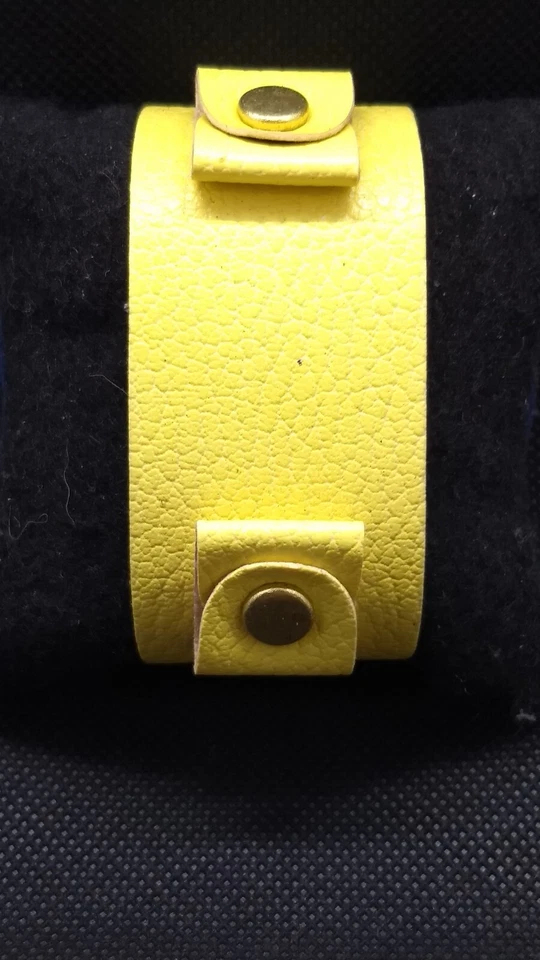 Pulseira de Relógio Vintage Bulova Accutron (Estilo Retrô) Amarelo Brilhante.Tamanho Grande.N.O.S - Imagem 2 de 4