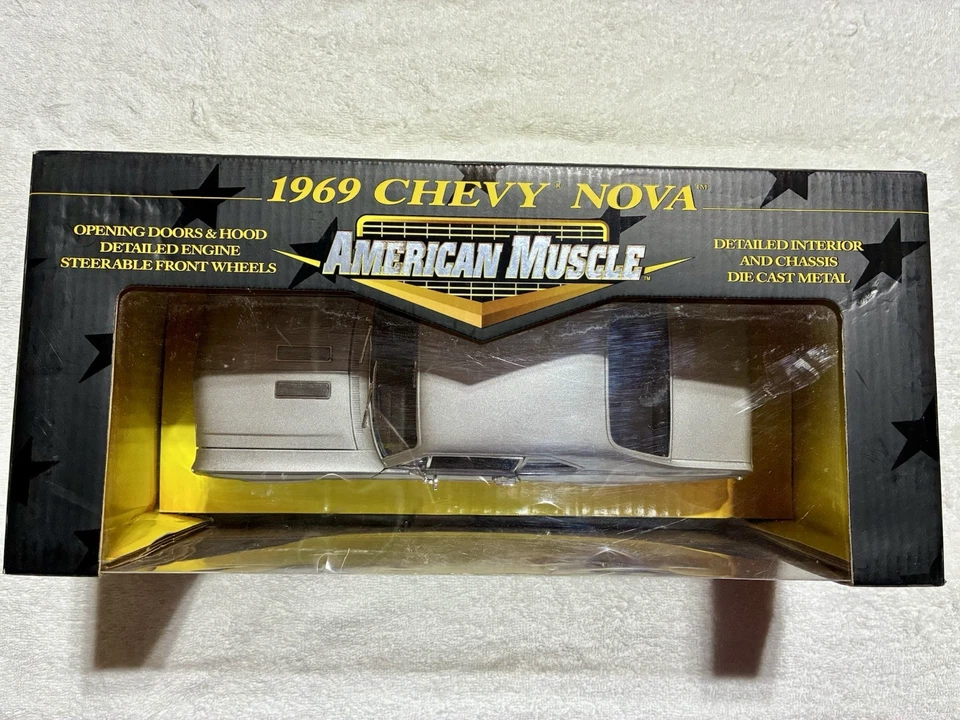 1969 Chevy Nova 1:18 Diecast por Ertl American Muscle – Prata – Edição Limitada - Imagem 2 de 4