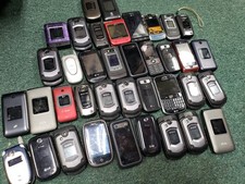 lot of 38 old flip phones