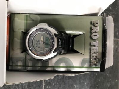 Casio Pro Trek 45 mm schwarzes Harzgehäuse, schwarzes Nylonarmband, Uhr...