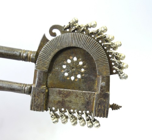 Collectible Antique Royal Iron Betel Palm Cutter Silver Chime Bells. i12-274 - Picture 3 of 10