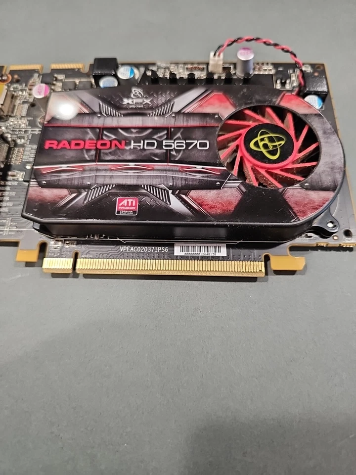 XFX ATI Radeon HD 5670 (HD-567X-YNFC) 512MB GDDR5 SDRAM PCI Express x16 Graphic - Image 3 of 4