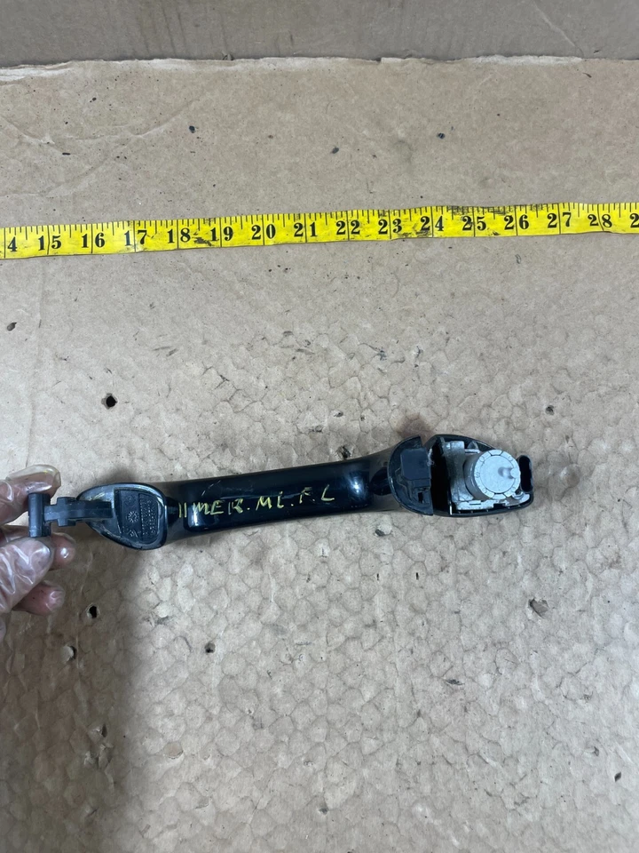 2006 - 2013 梅赛德斯奔驰 ML350 前左侧外门把手原始设备制造商。 — 第 4/4 张图片