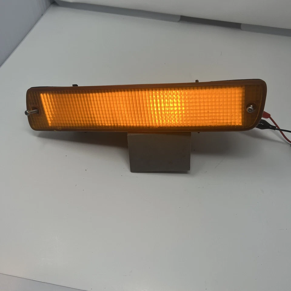 91-98 Toyota Land Cruiser 96-98 Lexus LX450 luz intermitente estacionamiento conductor delantero Foto 2 de 4