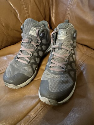 Merrill Hiking Boot Women s Size 6