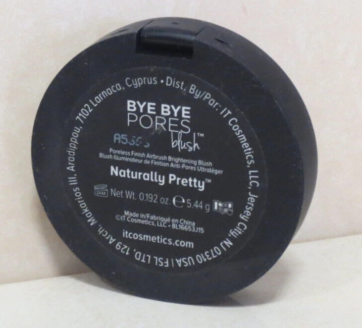 6 IT COSMETICS BYE BYE PORES BRIGHTENING BLUSH - NATURALLY PRETTY - 0.192OZ - Image 2 of 2