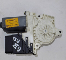 1J4959811C013 Heckscheibenmotor. Links VOLKSWAGEN BORA (1J) 1.6 (74Kw) Ber.