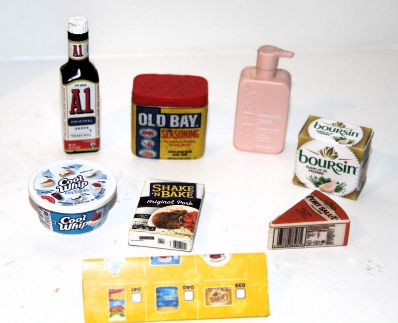 ZURU Mini SHOPPING Brands FOOD Lot of 8 Pcs SERIES 2 Plus Collector GUIDE LIST