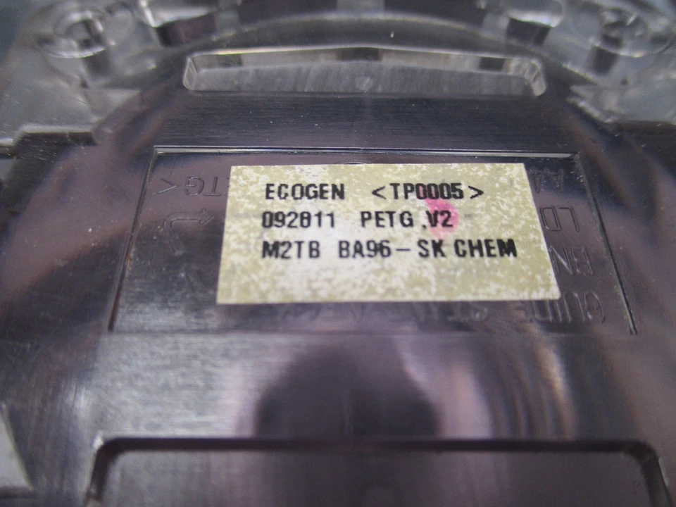 Base de pie Samsung UN46D6000SFXZA con tornillos BN96-16772B Foto 4 de 4