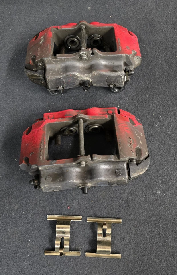 04-15 Volkswagen Touareg/Porsche OEM Rear Brembos - Image 3 of 4