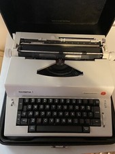 Olympia Typewriter With case thumbnail
