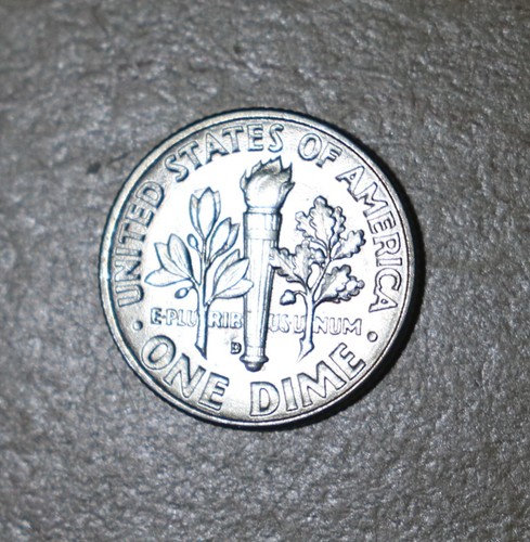 1958-D Roosevelt Dime---Brilliant Uncirculated--- 90% Silver - Picture 4 of 4