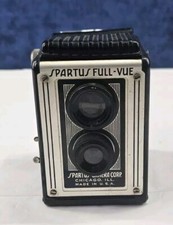 Spartus Full-Vue Camera Corp. Twin Lens Reflex Camera Chicago IL Vintage