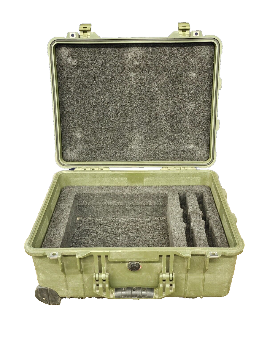 Pelican 1560 Wheeled Handle Hard Storage Case Green 20
