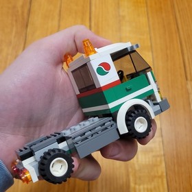 Lego City set 3180 Tank Truck Mostly Complete and Minifigure READ