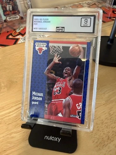 1991-1992 FLEER MICHAEL JORDAN #29 MPE 9