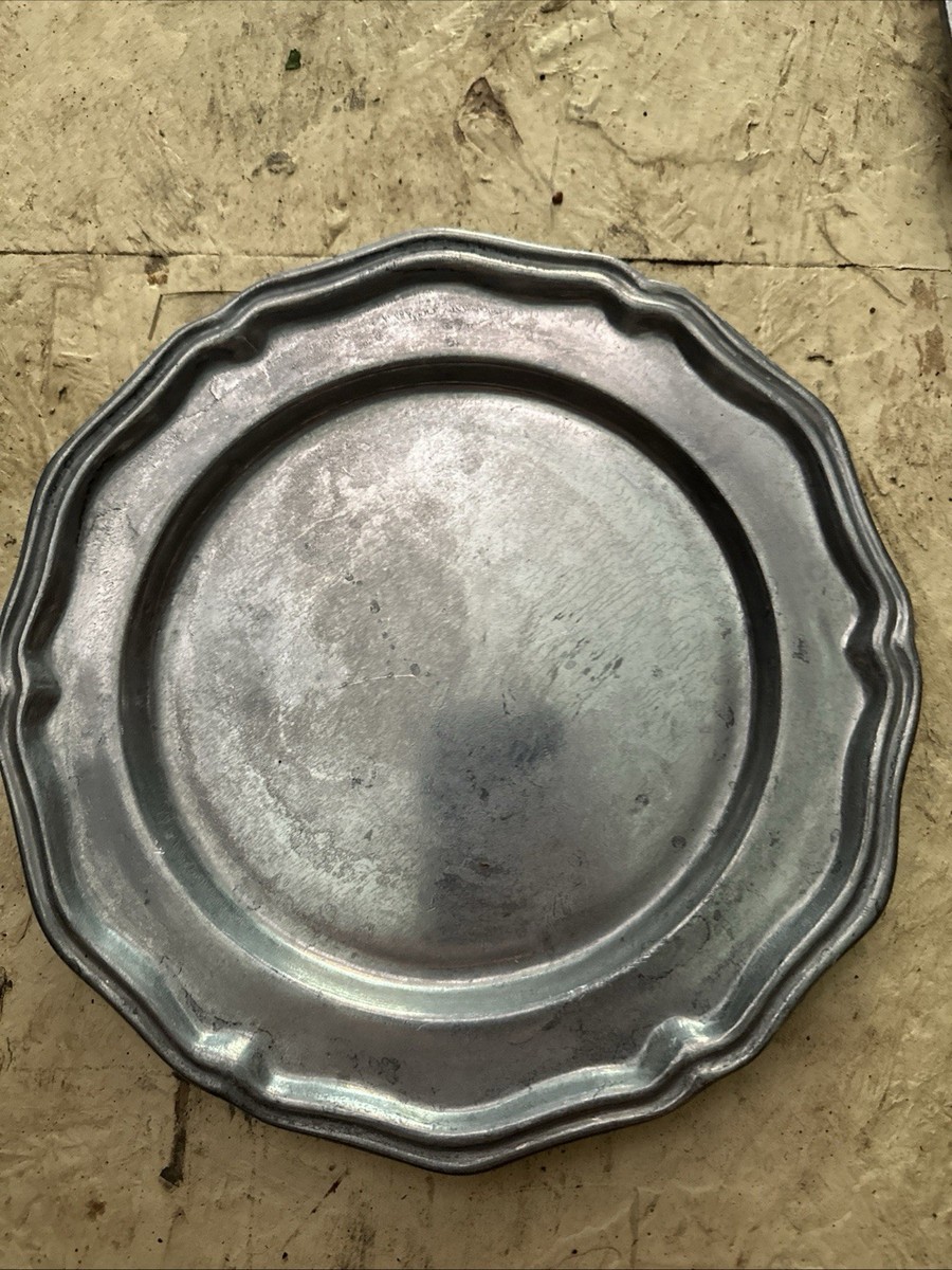 2 Crown Castle Ltd Queen Anne Made 9'' Pewter Dinner Plates | eBay