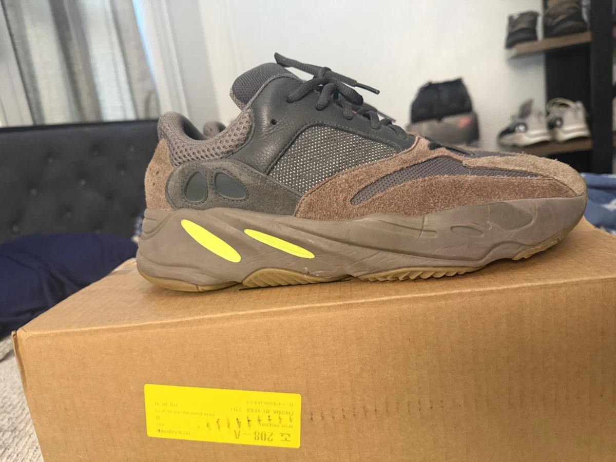 Las mejores ofertas en Yeezy Boost 700 V1 Mauve | eBay Las mejores ofertas en Yeezy Boost 700 V1 Mauve | eBay