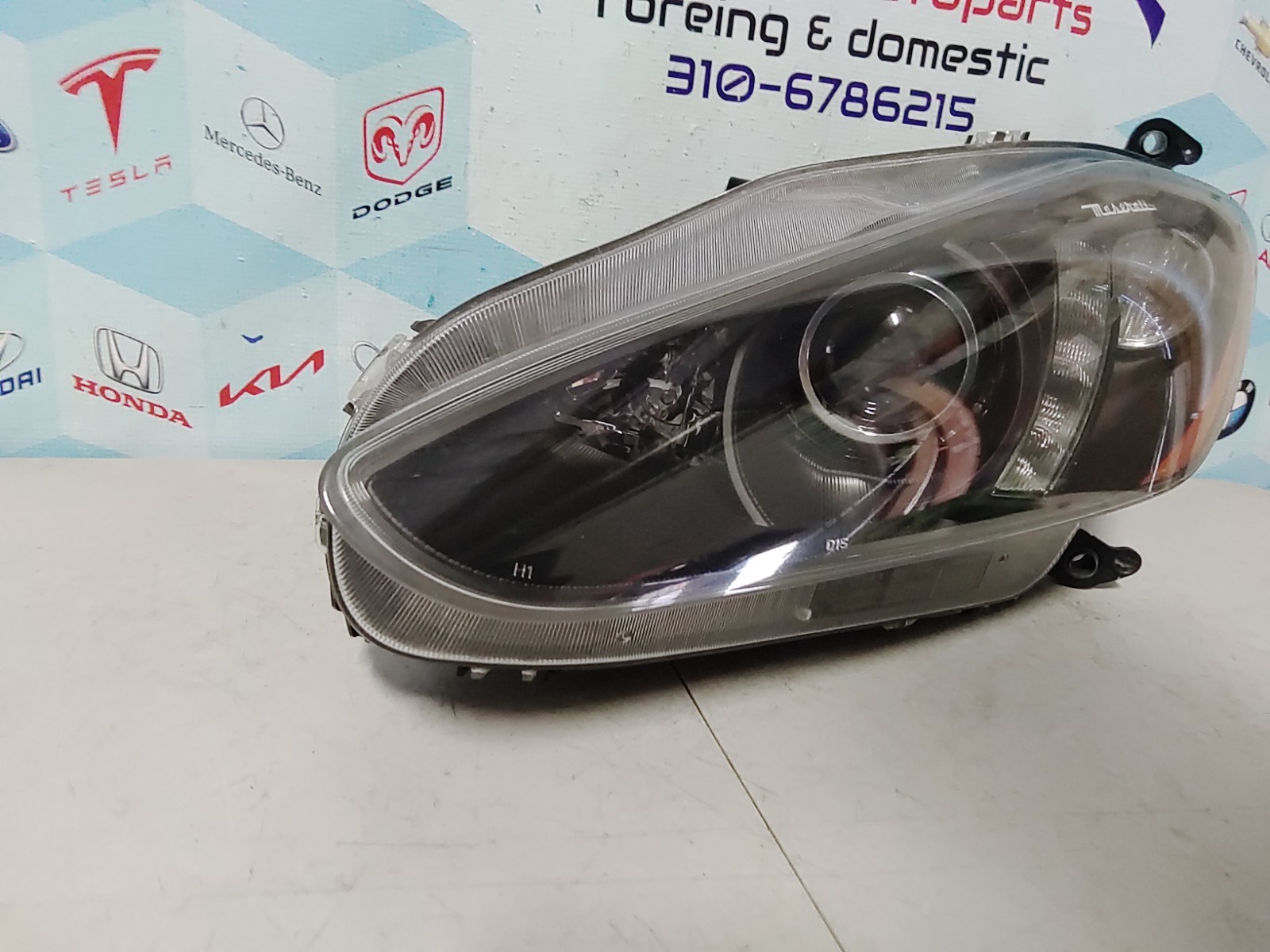 2013 MASERATI GRANTURISMO GT SPORT XENON HEADLIGHT LEFT  OEM 2014 2015 2016 17